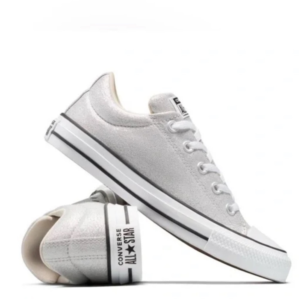 NWT Converse Silver & White Street Low-Top Sneakers